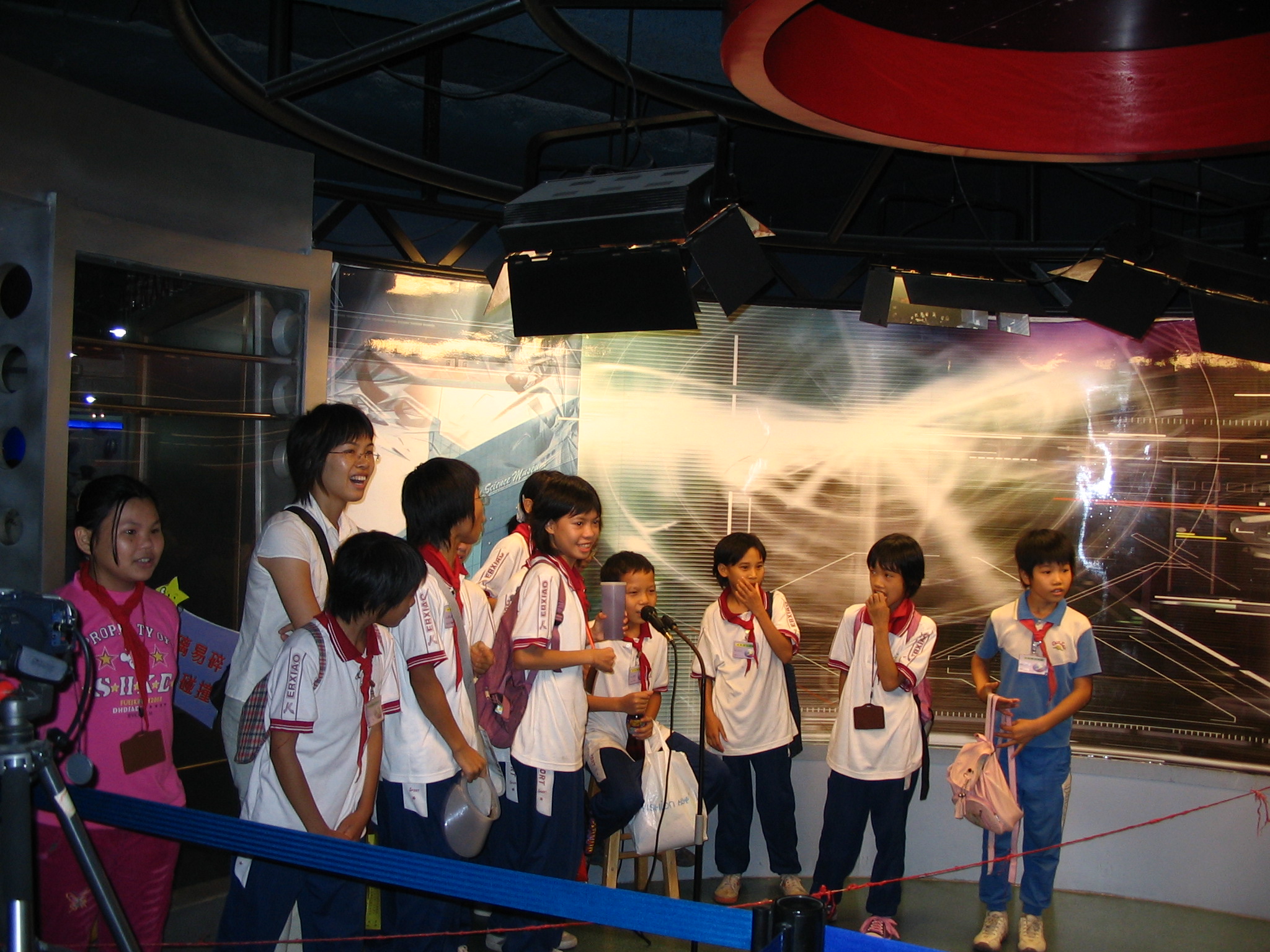 ��У��11����֯ѧ���ιۿ�ѧ����Ƭ