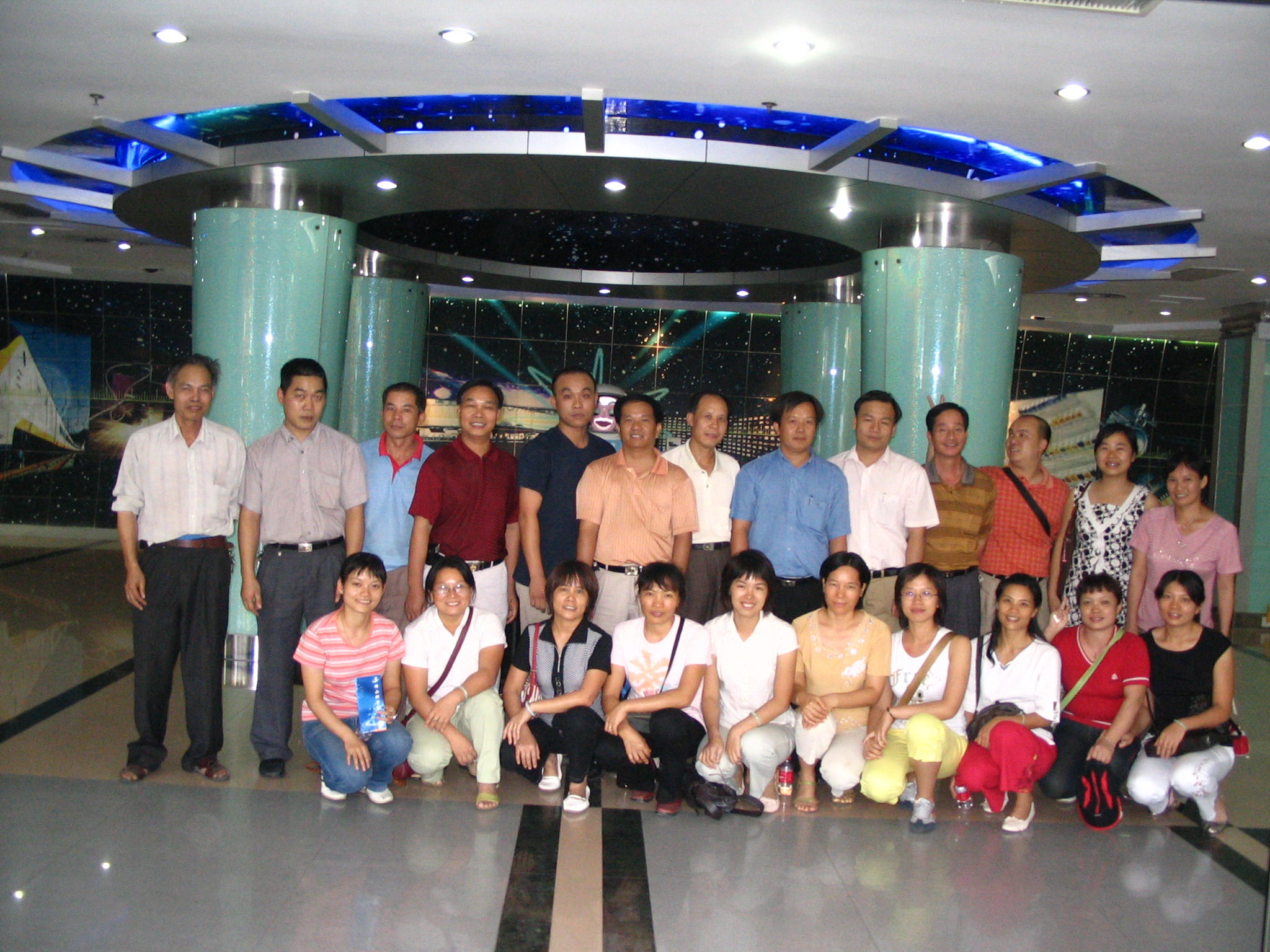 ��У��11����֯ѧ���ιۿ�ѧ����Ƭ